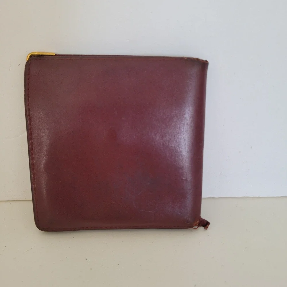 Cartier Burgundy Leather Bifold Wallet Must de Cartier Gold Corners Vintage